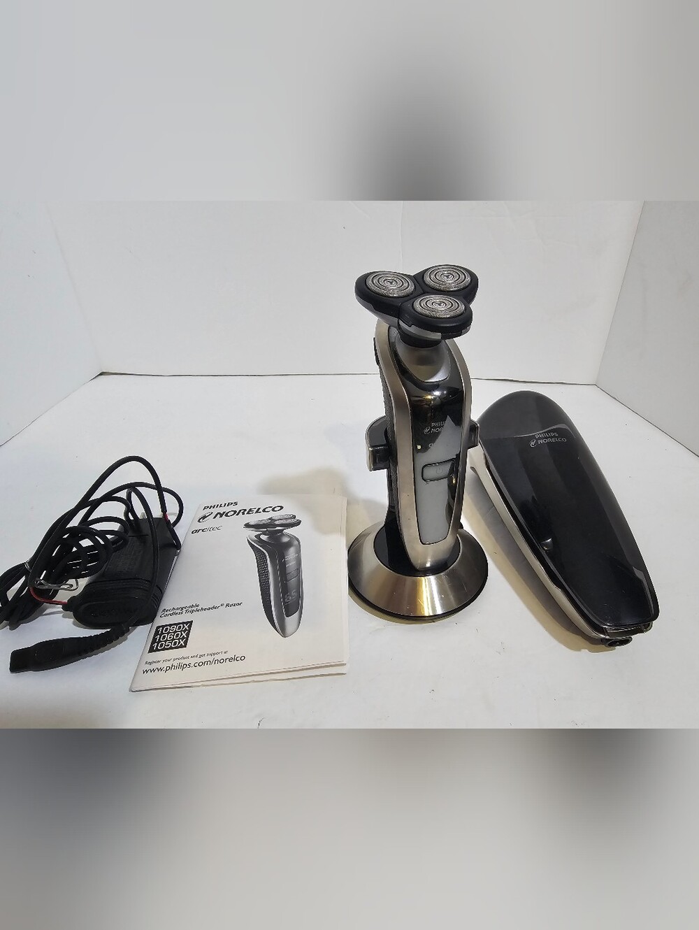 Philips Norelco Arcitec 1060X Rechargeable Cordless Trimmer Shaver Razor